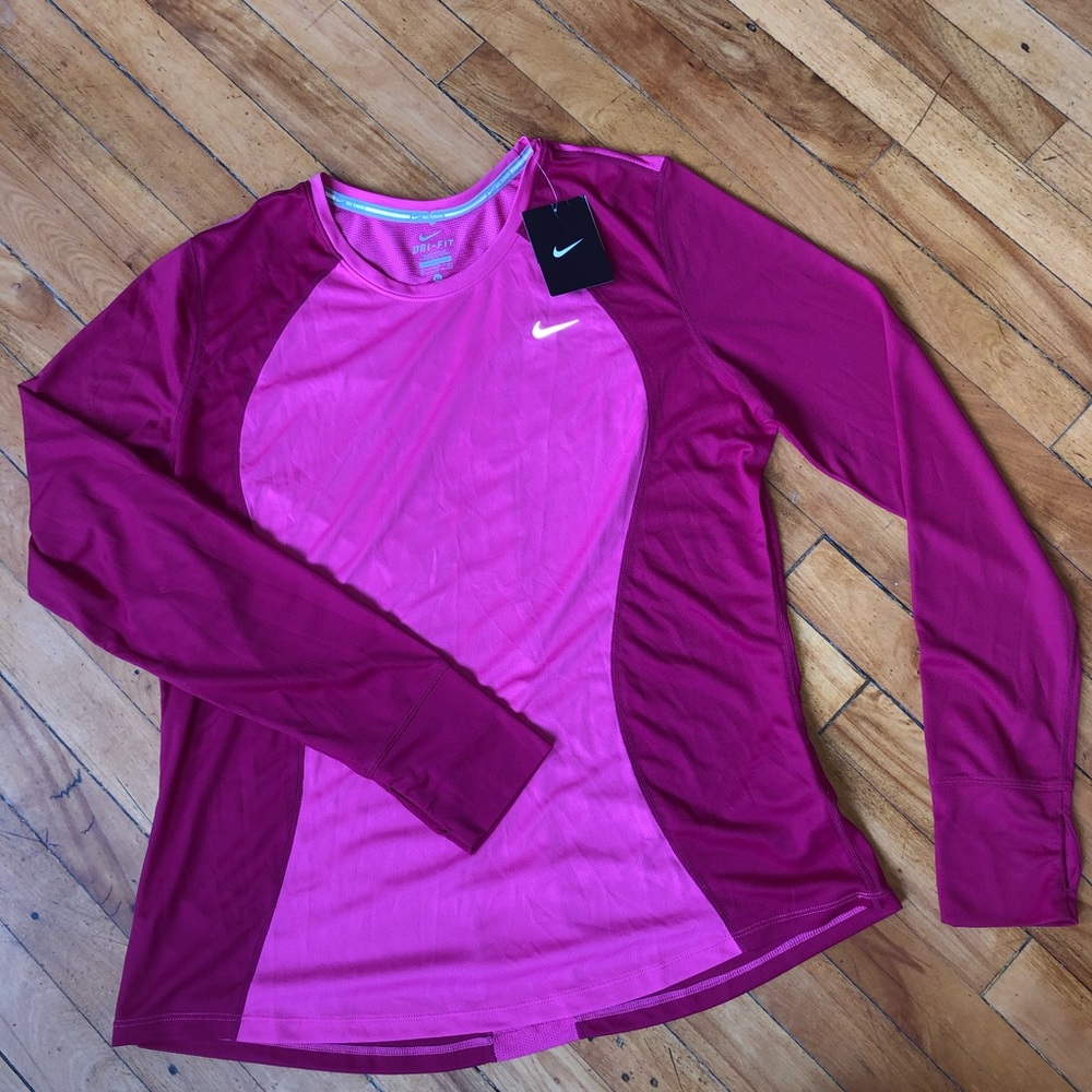XL woman’s Nike active shirt new with tags